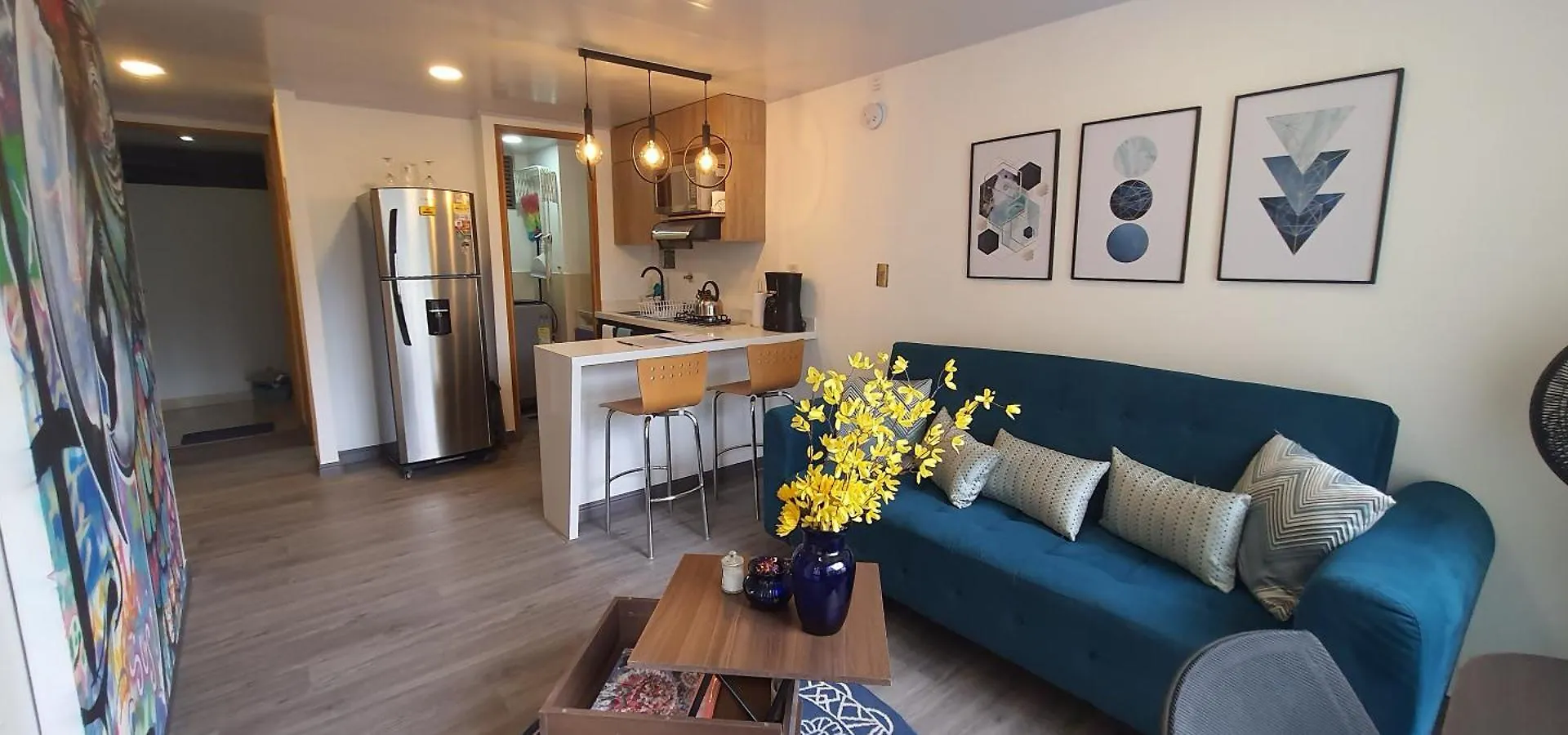 アパート Apartamento Cerca A Plaza Mayor メデジン コロンビア